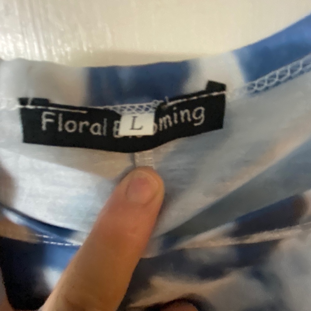 Dress - Picture 4 of 5